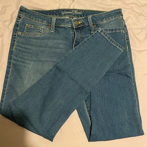 Women's Low-Rise Jeggings - Universal Thread